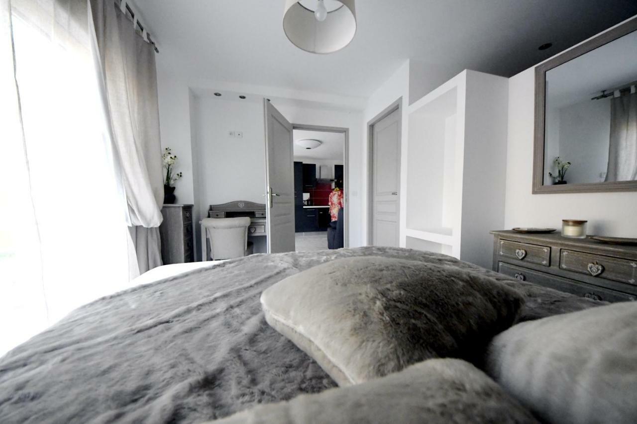 Chambres D'Hotes Des Huppes Ним Экстерьер фото